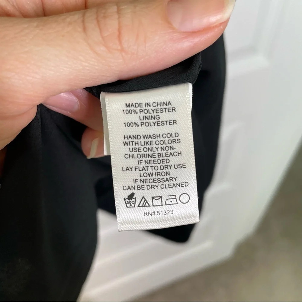 CeCe by Cynthia Steffe Tie Sleeve Shift Dress in Black NWOT Women’s Size 2 LBD